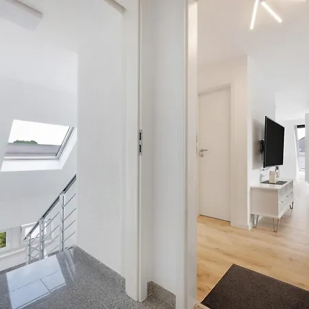 Apartman 1 *